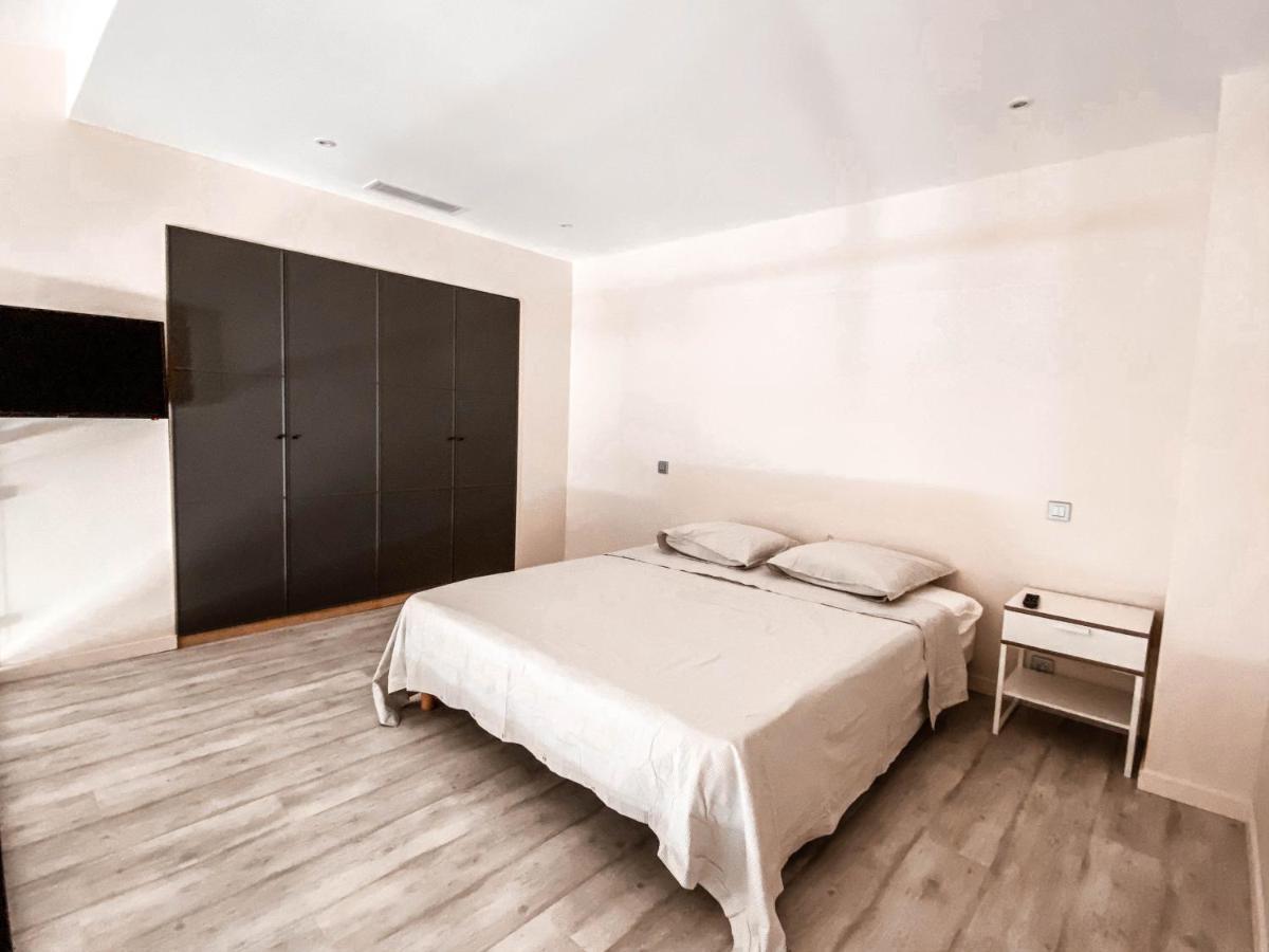 Du Batailler Apartment